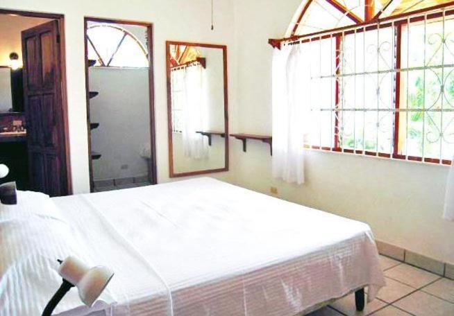 Hotel Flores (Adults Only) Tamarindo Kamer foto