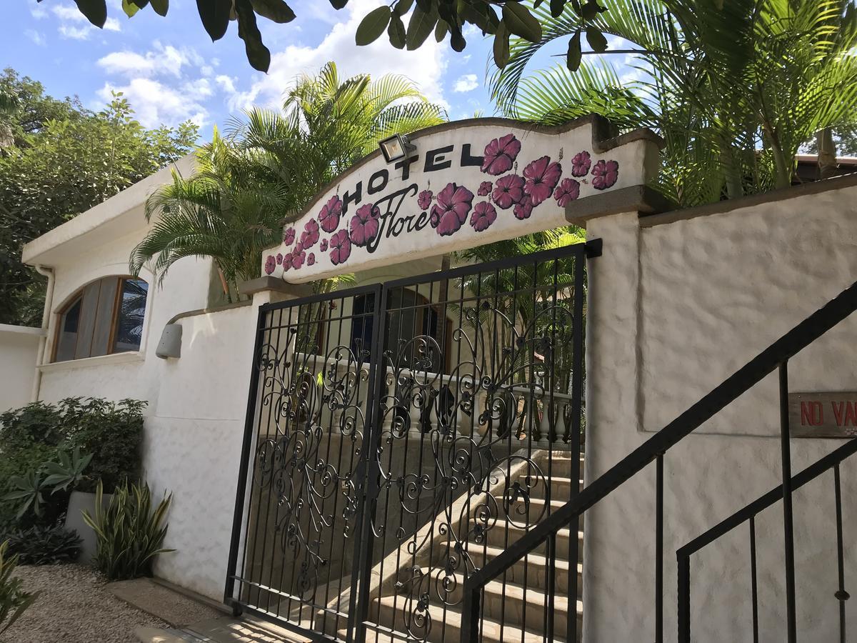 Hotel Flores (Adults Only) Tamarindo Buitenkant foto