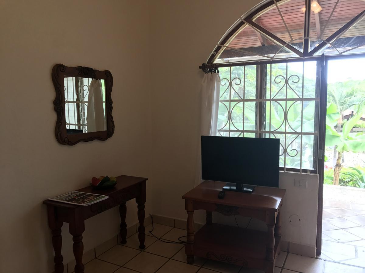 Hotel Flores (Adults Only) Tamarindo Buitenkant foto