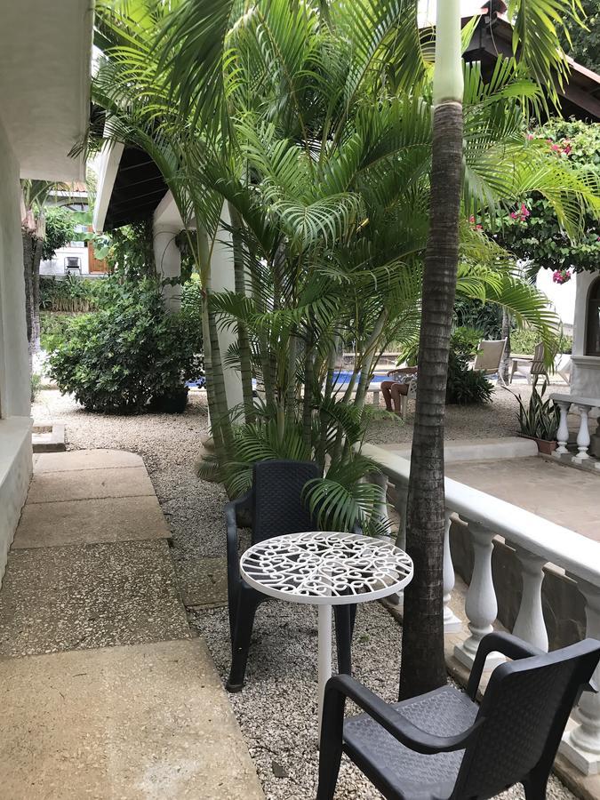 Hotel Flores (Adults Only) Tamarindo Buitenkant foto